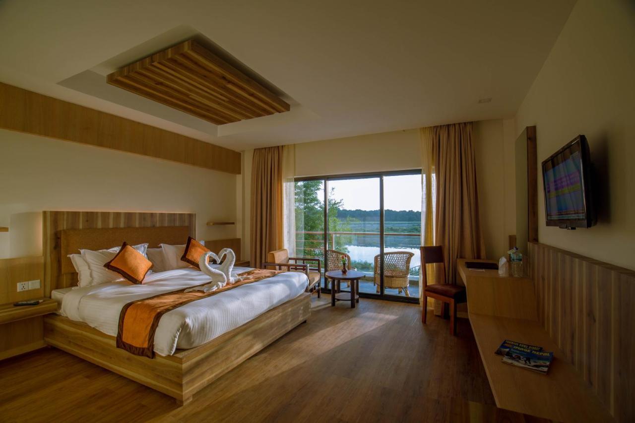 พาร์ค ซาฟารี รีสอร์ต Hotel โซราฮา ภายนอก รูปภาพ