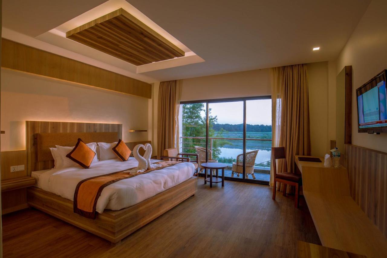 พาร์ค ซาฟารี รีสอร์ต Hotel โซราฮา ภายนอก รูปภาพ