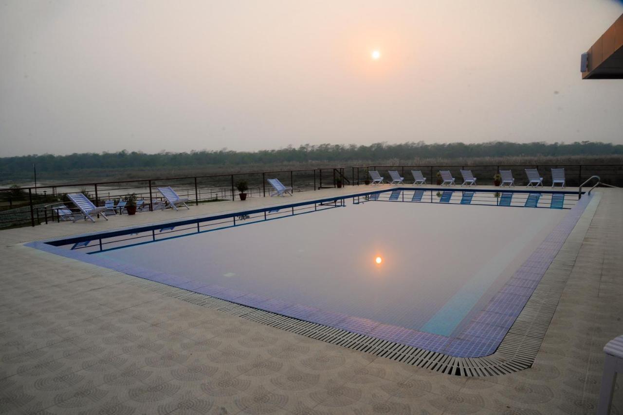 พาร์ค ซาฟารี รีสอร์ต Hotel โซราฮา ภายนอก รูปภาพ