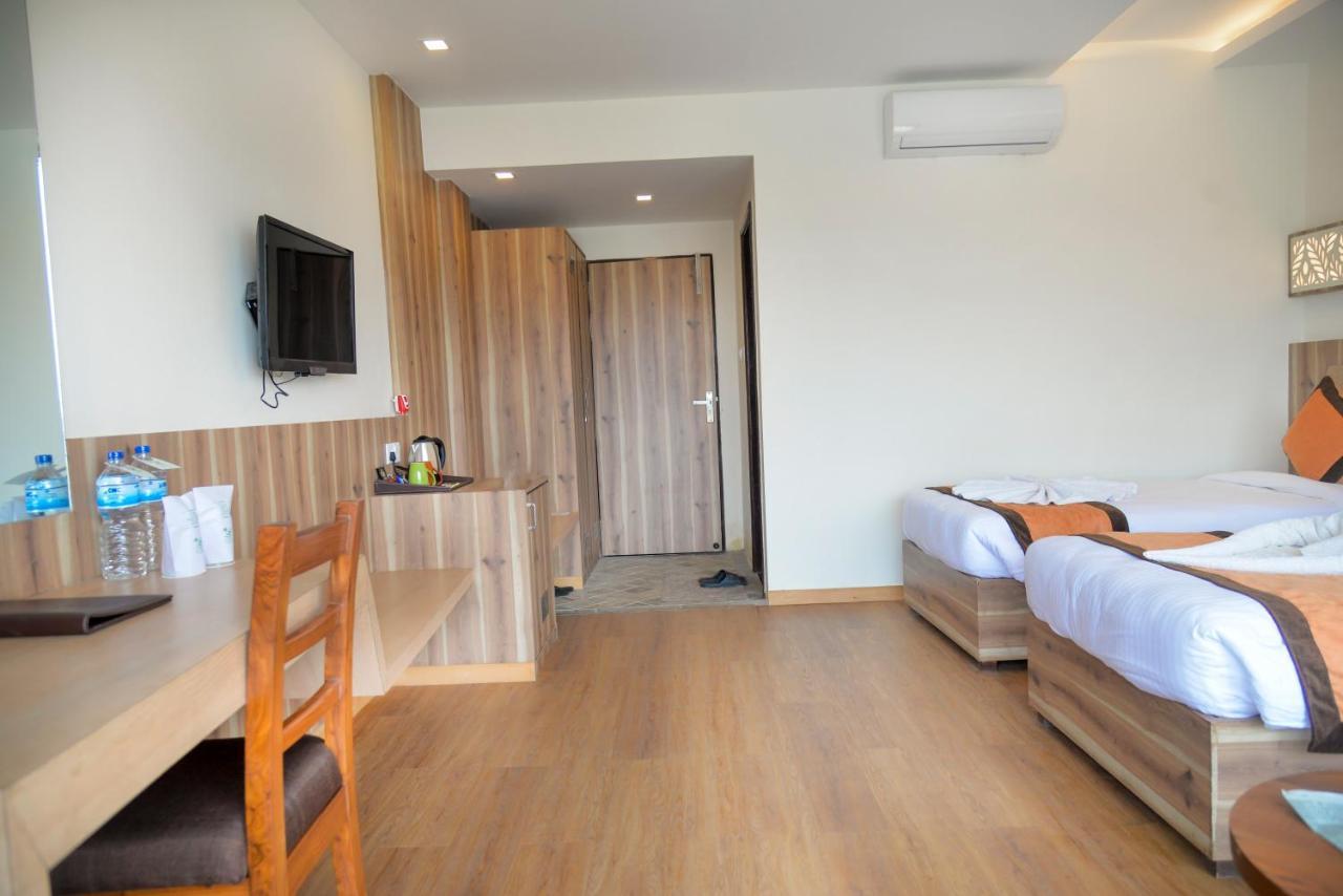 พาร์ค ซาฟารี รีสอร์ต Hotel โซราฮา ภายนอก รูปภาพ