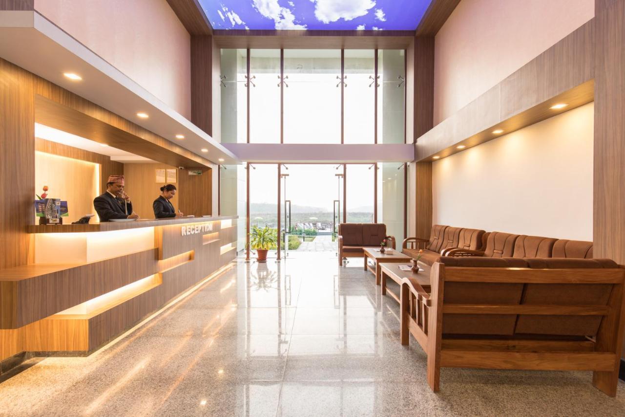 พาร์ค ซาฟารี รีสอร์ต Hotel โซราฮา ภายนอก รูปภาพ